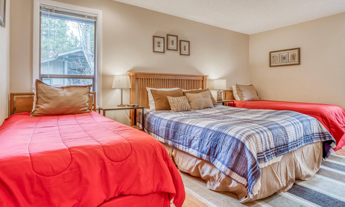 Sunriver Cabin | Quail Lane 11