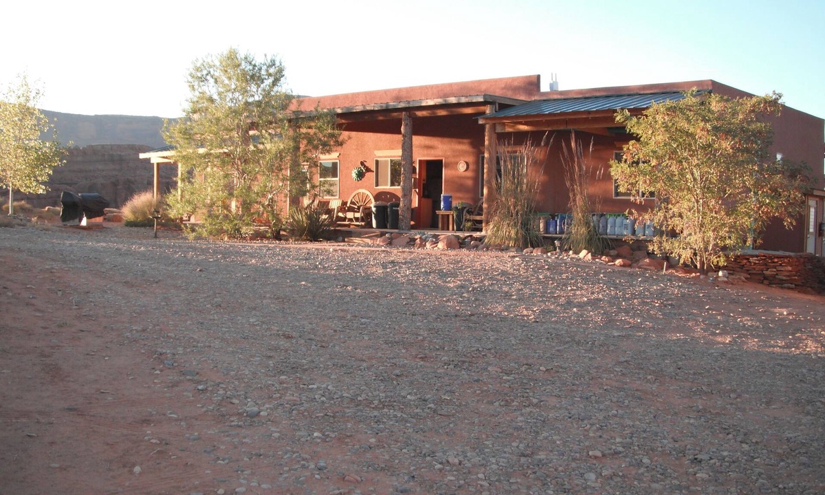 Moab Cabin | Queen Anti-cline, disc golf, kayaks, ATV, wildlife, hiking, beach, pet friendly