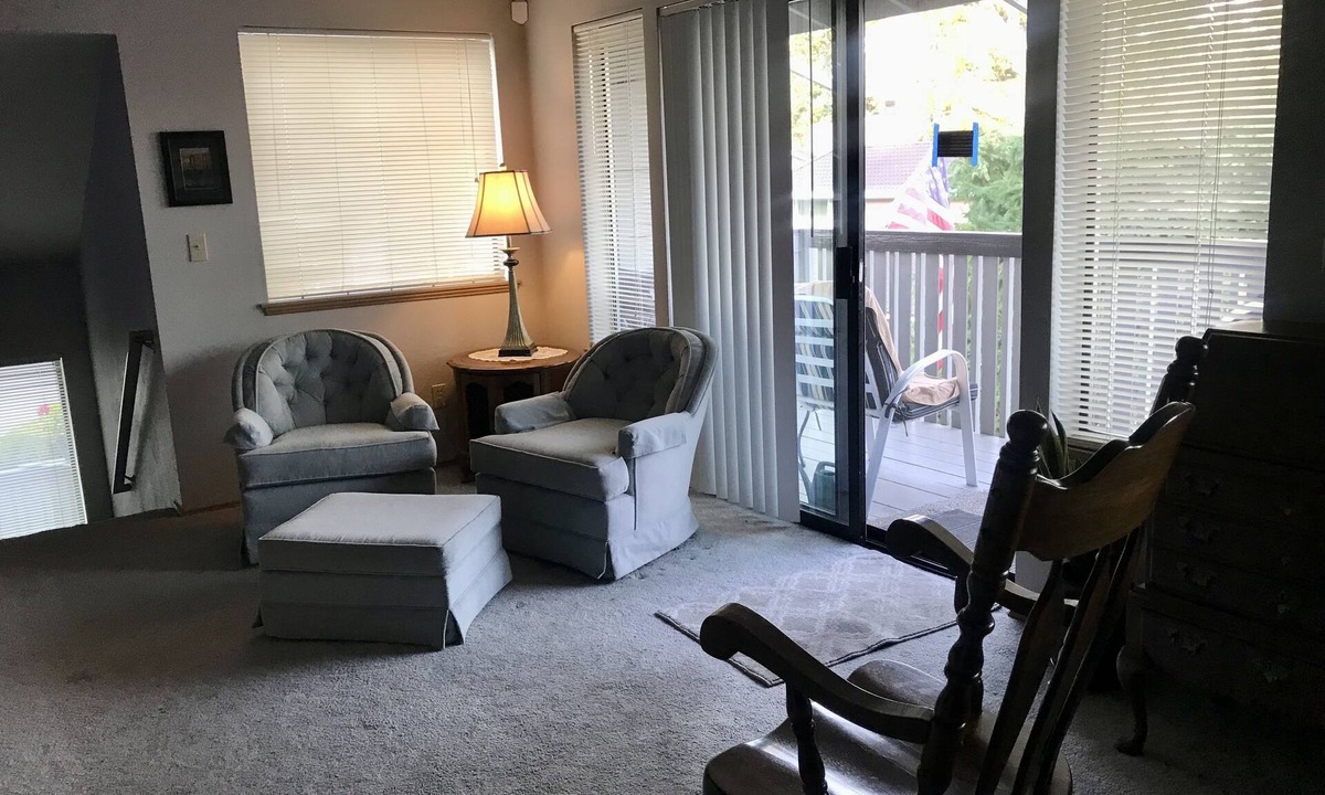 Fircrest House | Quiet 2BR 2BA Duplex in Fircrest