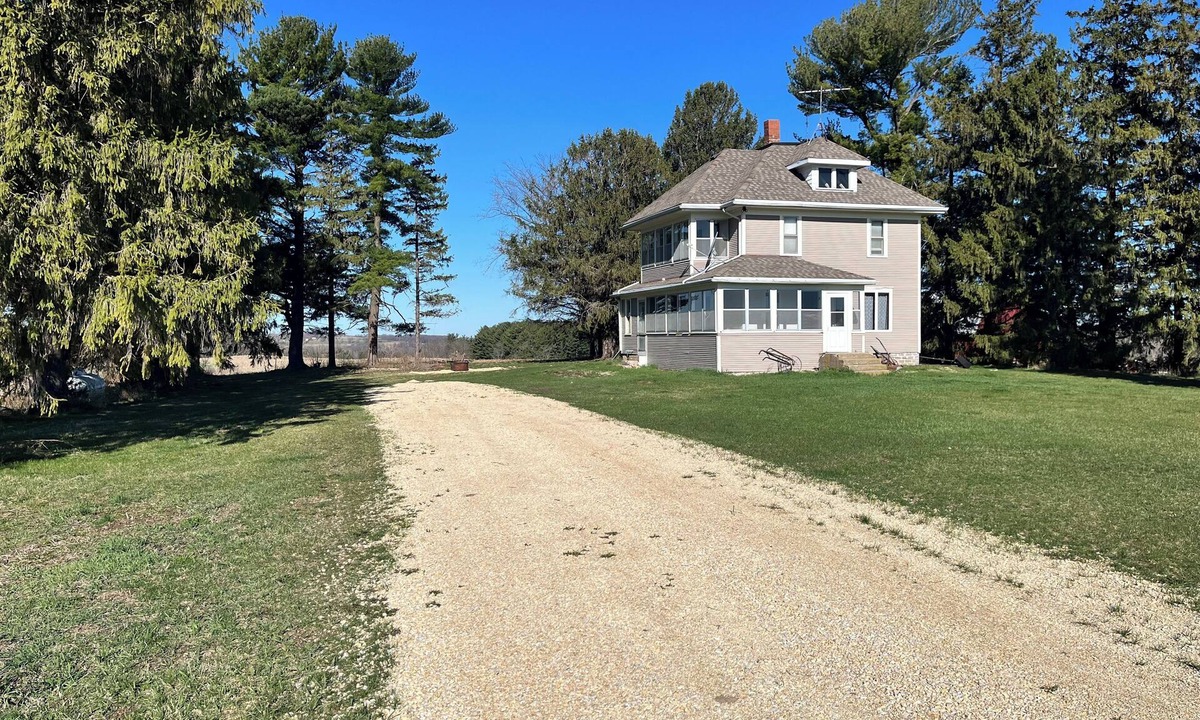 Waterville House | Quiet Recreational Getaway