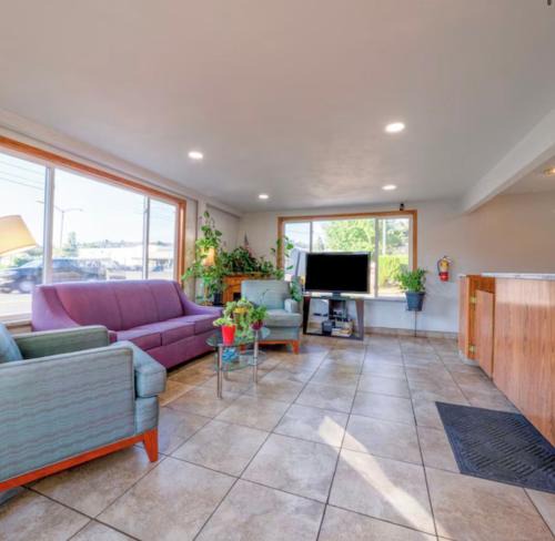 Washougal Hotel | Rama Inn Motel And RV Park