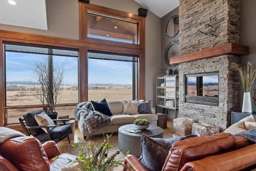 Sturgis House | Raz Hideaway