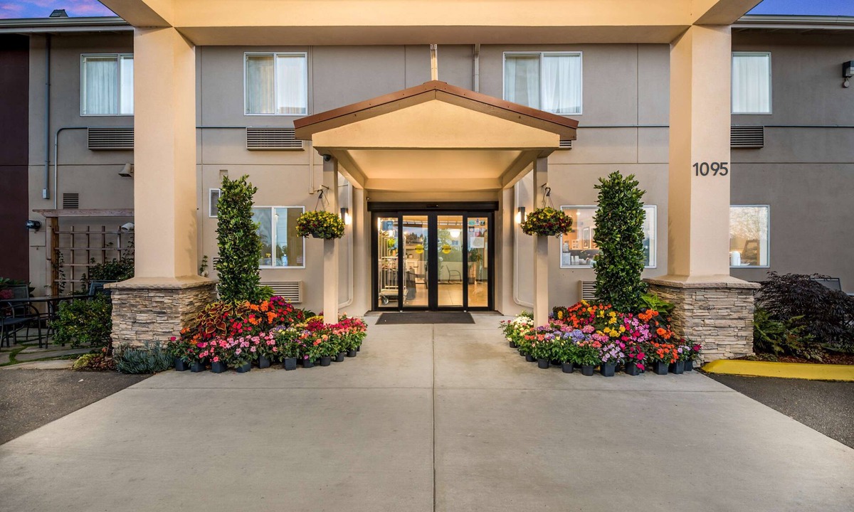 Sequim Hotel | Red Lion Inn & Suites Sequim