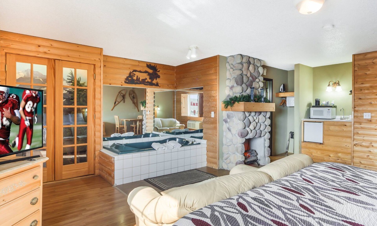 Council Bluffs Hotel | Red Roof Inn & Suites Omaha - Council Bluffs
