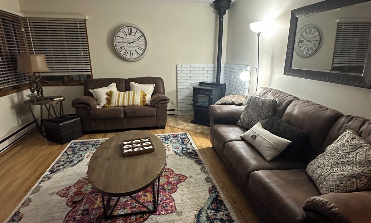 Iron Mountain Cottage | Relax and Unwind