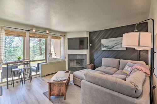 Bend House | Resort Condo Retreat ~ 6 Mi to Downtown Bend!