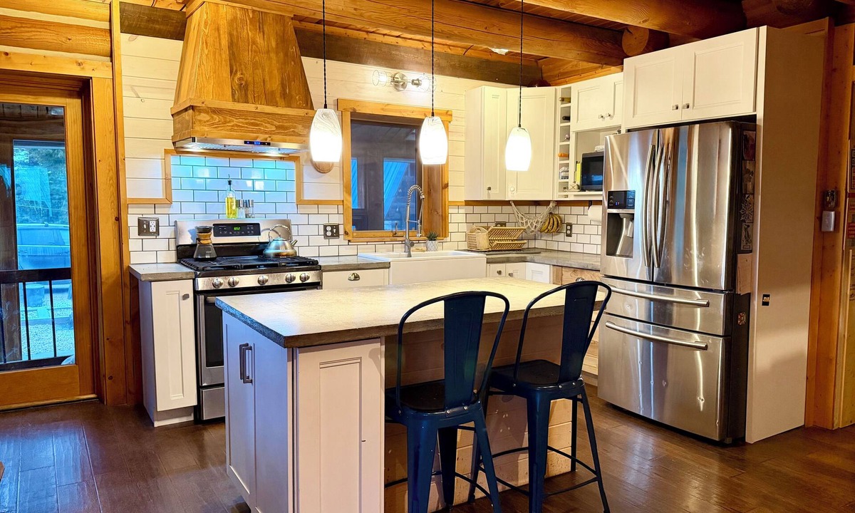 Missoula Cabin | Ridgeline Retreat - Missoula Cabin - Entire Home