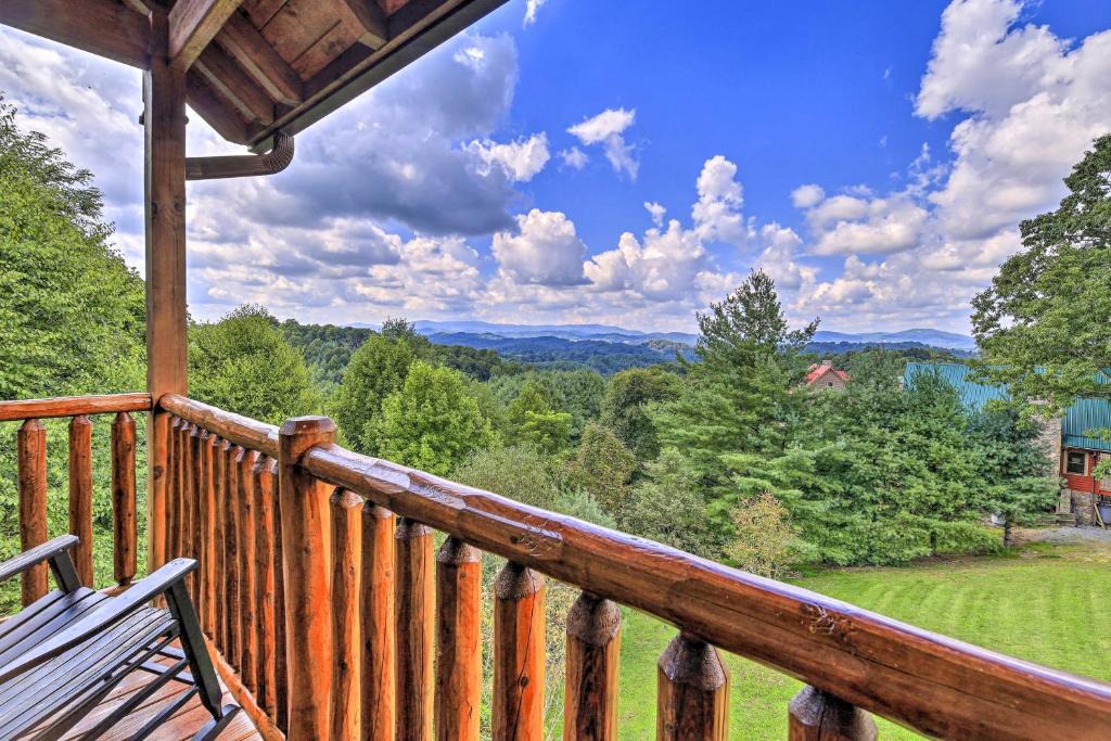 Piney Creek House | River Access & Game Room: Piney Creek Cabin!