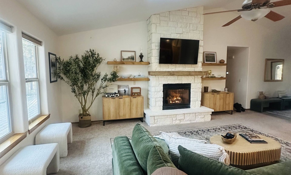 Three Rivers House | River Mountain Retreat 5BR House w/Dual Masters + Pool, Tennis & River Access