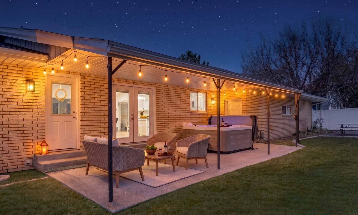 Idaho Falls House | RIVER WALK: View of Snake River Close to Idaho Falls Greenbelt Trail Hot Tub Fenced Yard