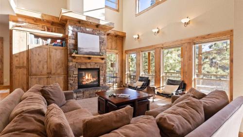 RiverWild House | River Wild Family Lodge in Bend OR