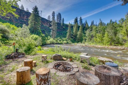 Boise House | Riverfront & Lake Retreat: 9 Mi to Lucky Peak!