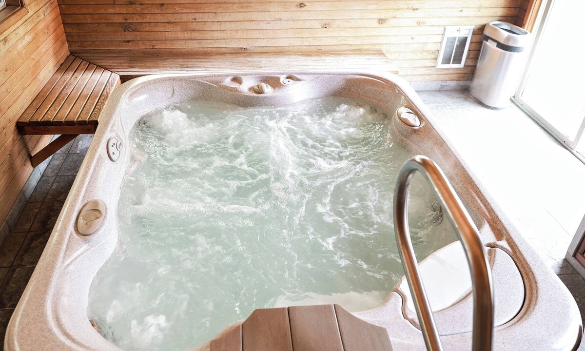 Clarkston Hotel | RiverTree Inn & Suites