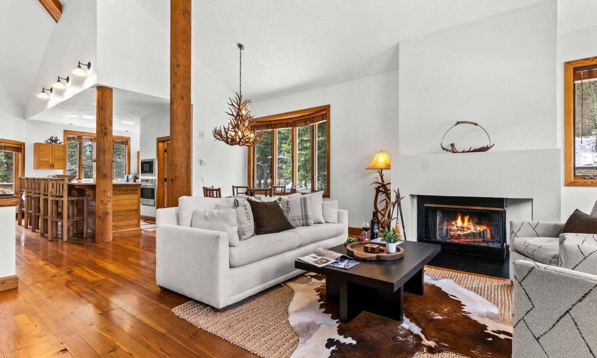 Teton Village House | RMR: Tram Tower 4 Condo in Teton Village