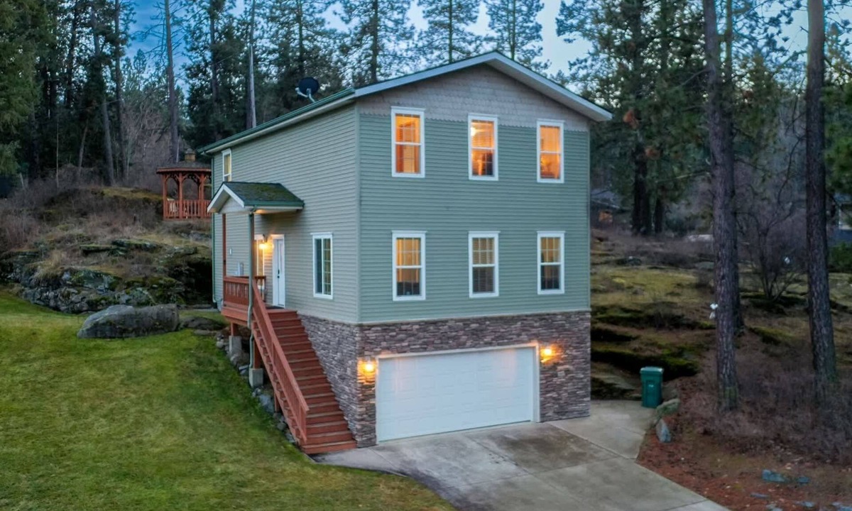 Post Falls House | Rocky Ridge Retreat | Cozy Post Falls Home