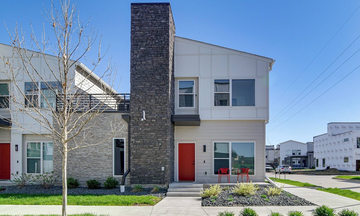 Downtown Des Moines House | Rooftop Oasis: Downtown Des Moines Townhome