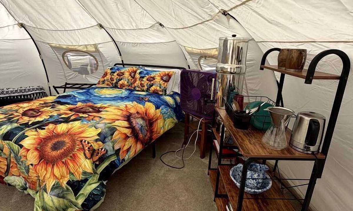 Leland RV Rental | Rustic-Chic Bell Tent with Forest Retreat Amenities Near Wolf Creek, Oregon