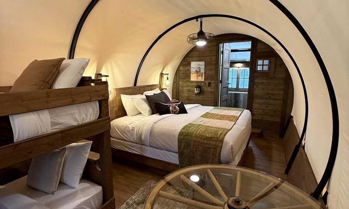 Pinnacles Entrance Badlands House | Rustic Covered Glamping Wagons with Modern Comforts Near Wall Drug – Wall, South Dakota