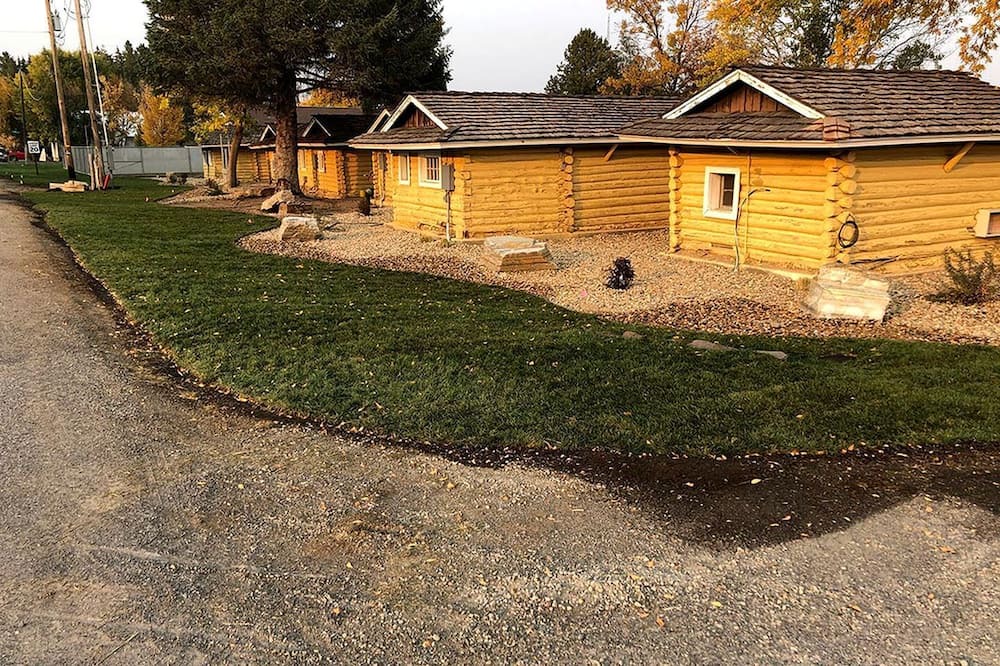 Ashton Cabin | Rustic Log Cabin for Four Close to Mesa Falls in Ashton, Idaho