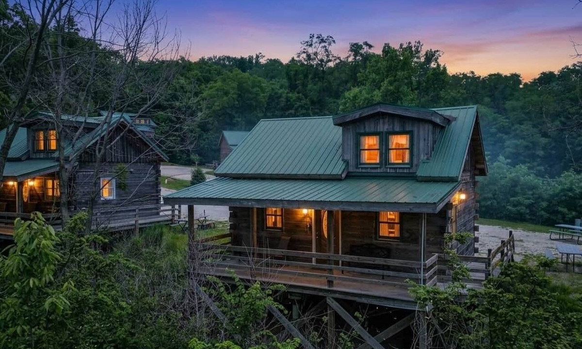 Savanna Cabin | Rustic River Cabin 6