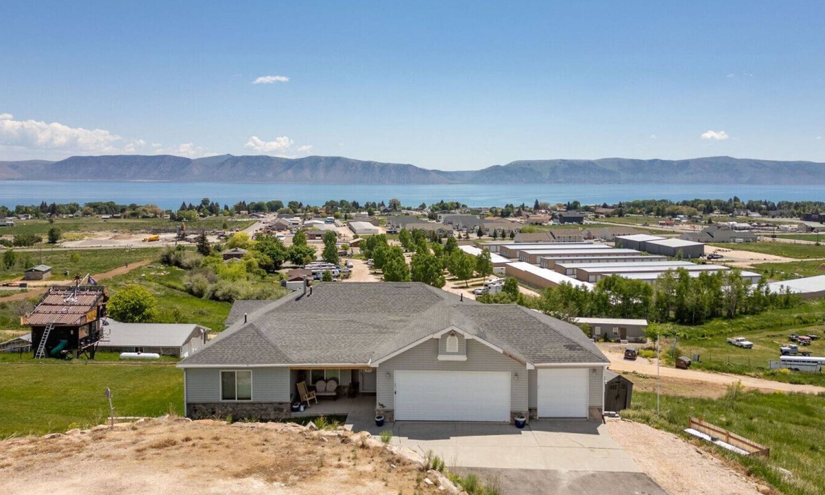 Garden City Apartment | Sail Boat Manor - Garden City, UT