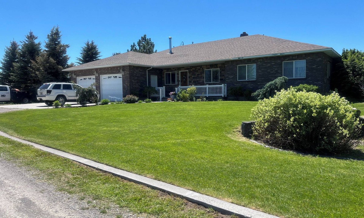 Rexburg House | Salem Pines lost Moose lodge Charming 3-bedroom downstairs suite with AC, WiFi.