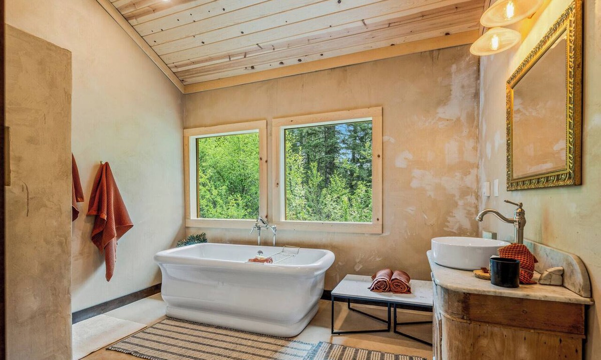 Sandpoint Cabin | Secluded forest retreat w/sauna, soaking tub & fire pit near Sandpoint