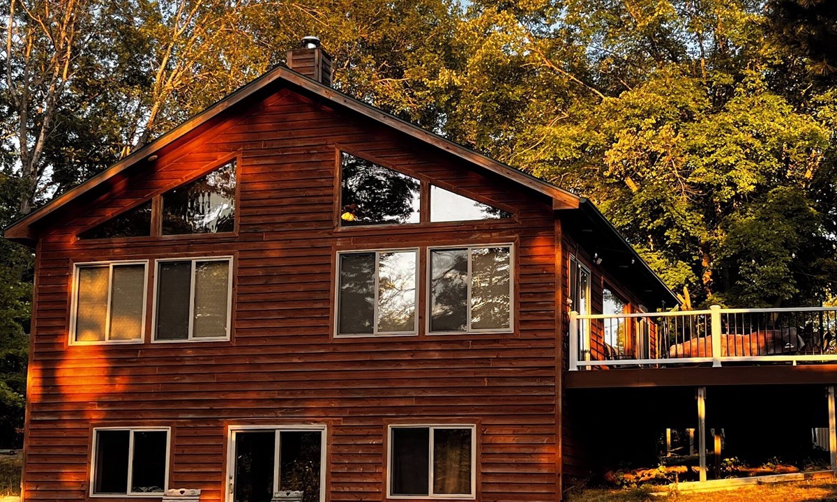 Harrison Cabin | Serene Cabin Getaway on 80 Acres – Gather, Relax & Adventure Together