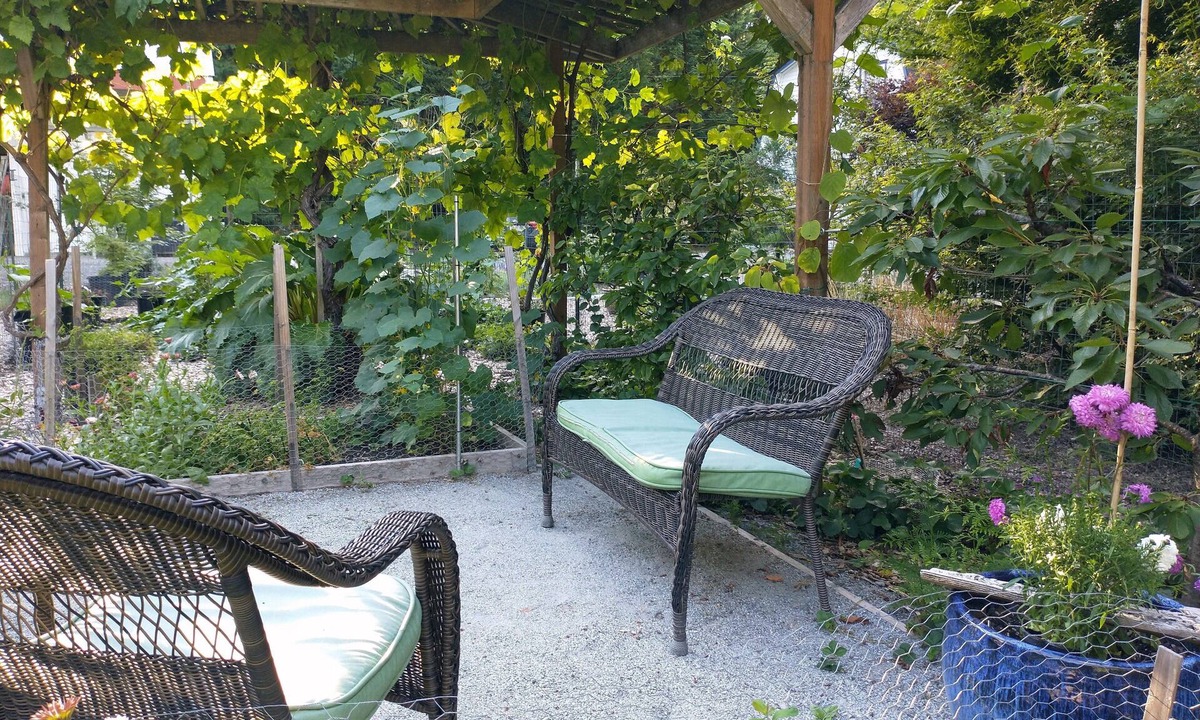 Maltby House | Seven Cedars on Parklike Grounds