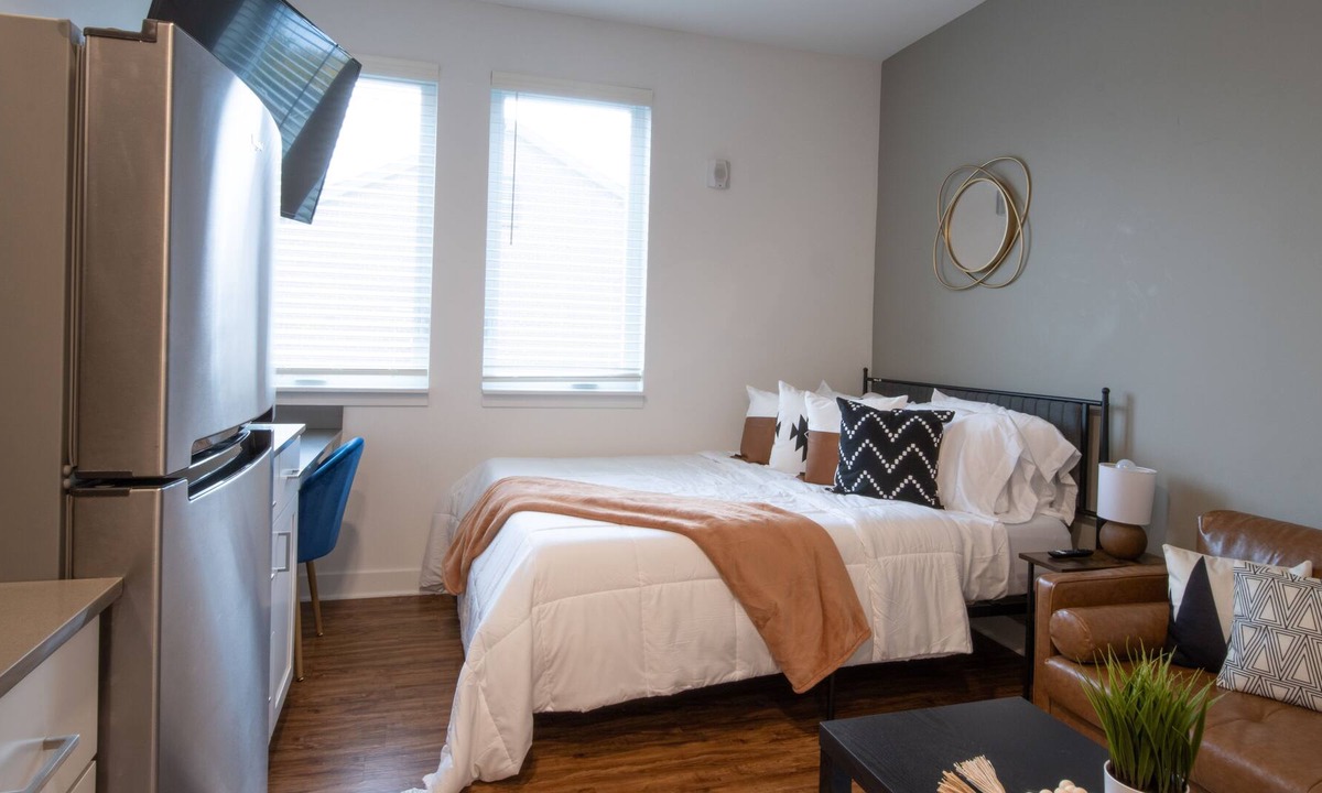 Fountain Square Apartment | Short term unit perfect for travel nurses