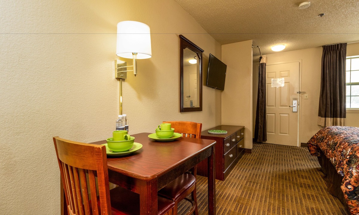Ellendale Hotel | Siegel Select Memphis