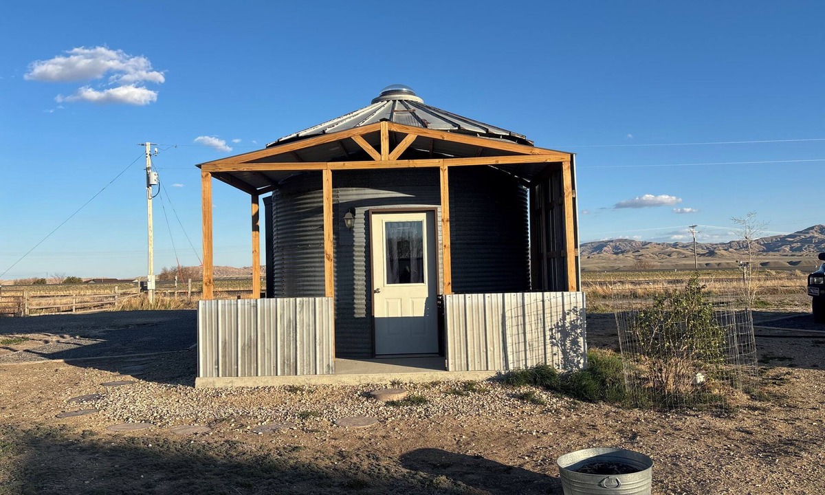 Ralston Cabin | Silo Llamaste