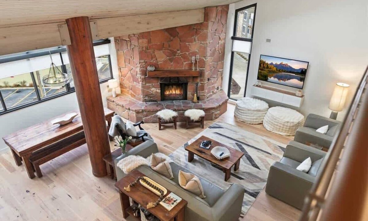 North Park City Condo | SilverKing Mountainside Penthouse - Sleeps 12