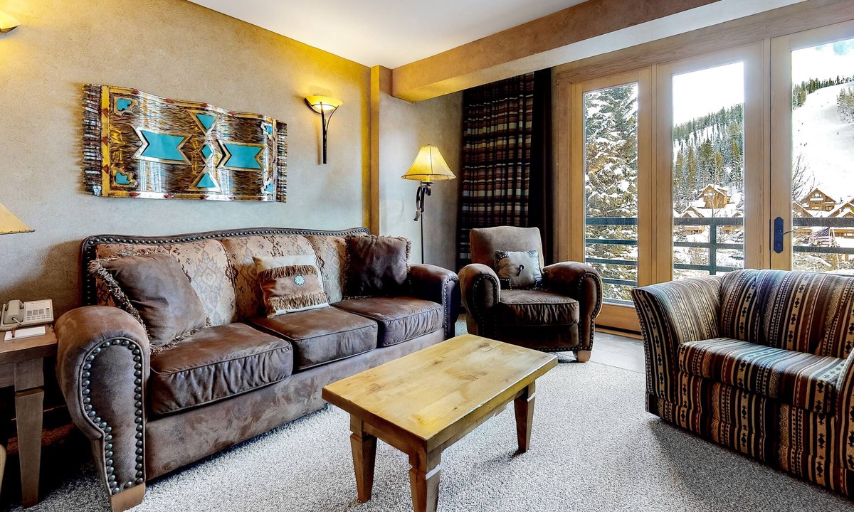 Big Sky Condo | Ski-in/out Condo with hot tub, heated pool & central AC