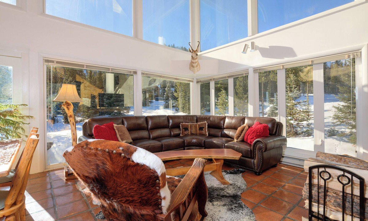 Big Sky House | Ski in/out home w/private hot tub, sauna, fireplace & great views - Low Dog Mountain Chalet