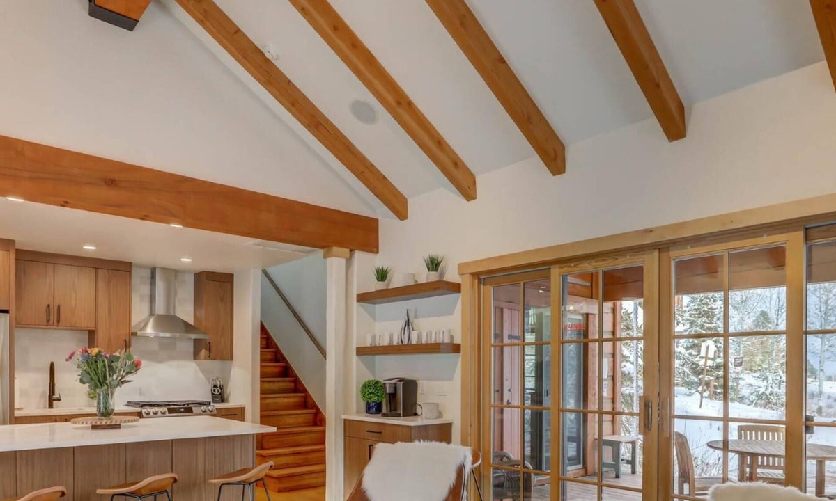 Tamarack Cottage | Ski in/out, on golf course, pet-friendly, AC