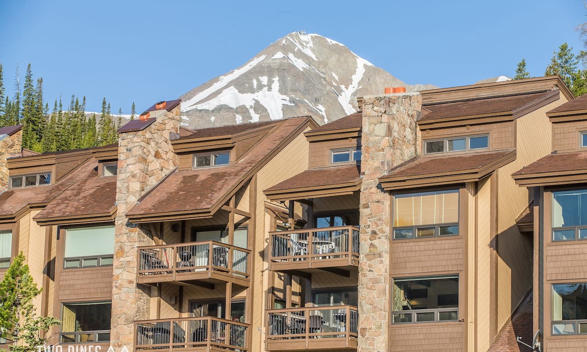 Big Sky Condo | Ski In/Ski Out Comfy Condo At Big Sky Resort! Mountain Views!