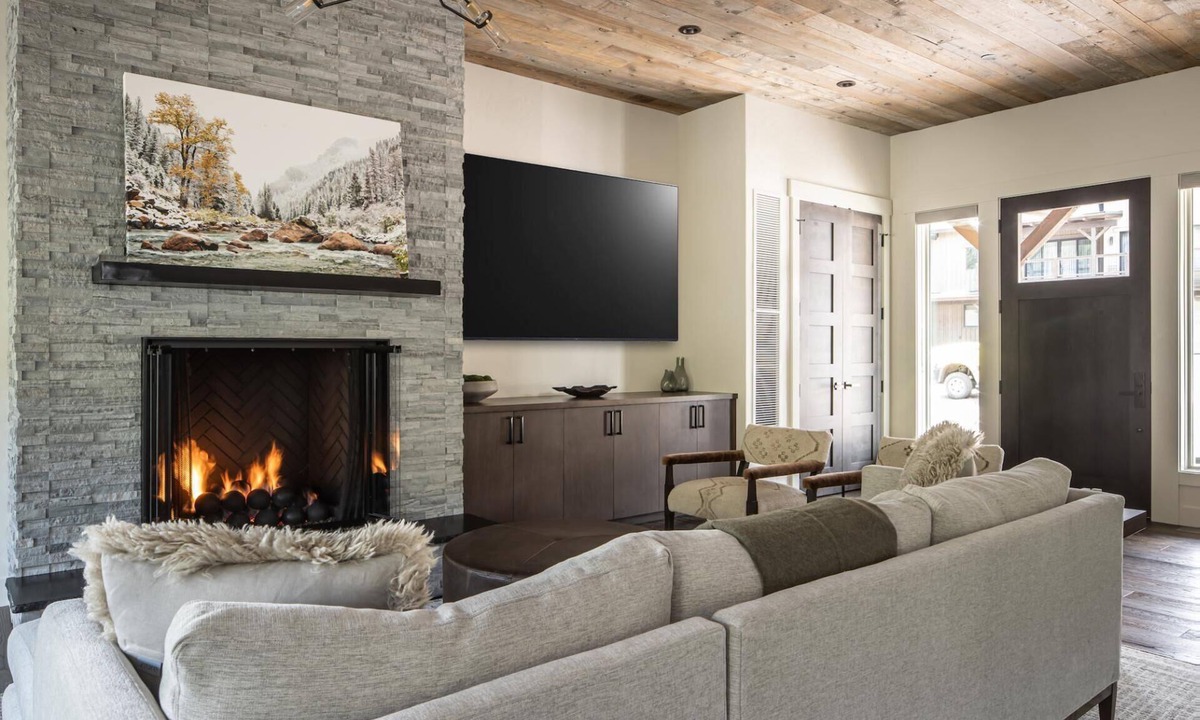 Spanish Peaks Cabin | Ski-in/Ski-out Spanish Peaks Cabin with Hot Tub!