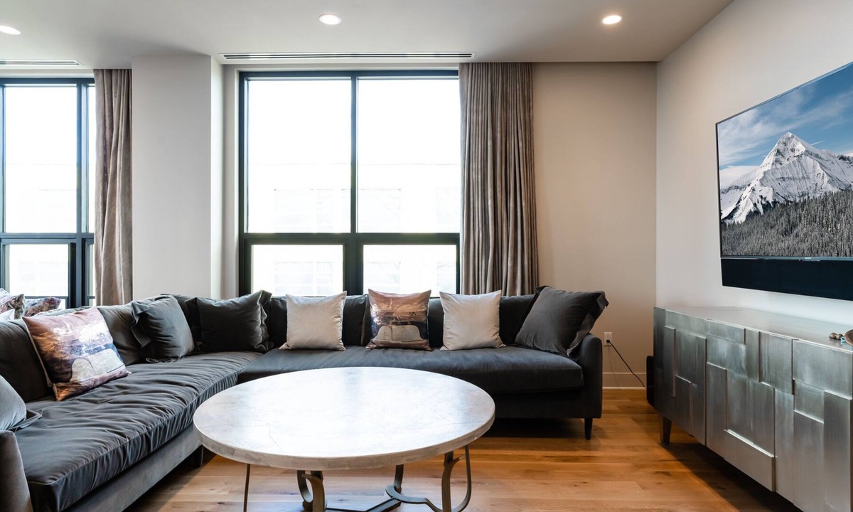 Downtown Bozeman Condo | Skyview Penthouse- Luxury penthouse in downtown Bozeman with 30 night minimum