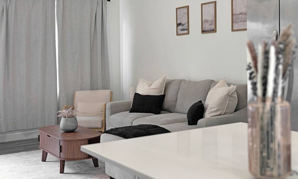 Poplar Grove Villa | SLC Basecamp | 3BR Townhome for 8
