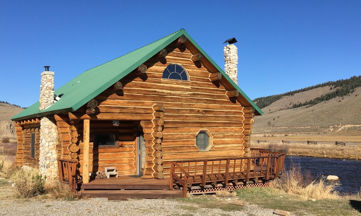 Stanley Cabin | Sleeping. by a River?