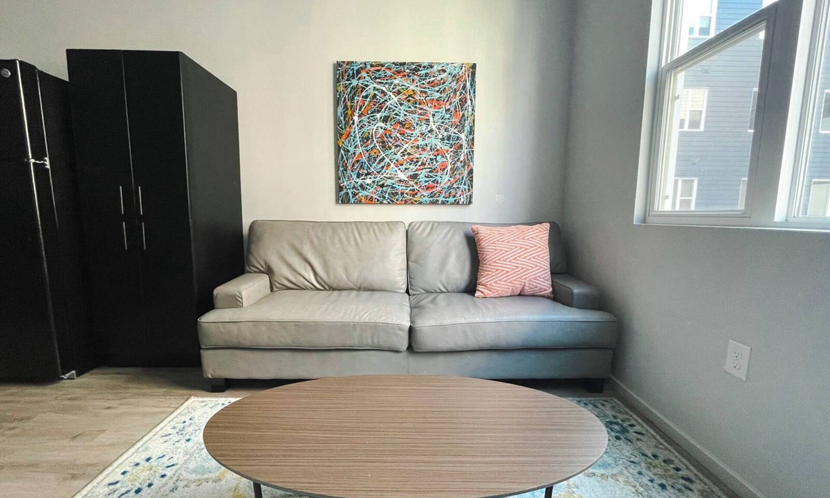 NoDo District Apartment | Sleepover: Superior 1BD/1BA + Gym - Downtown Omahan