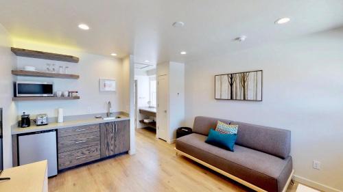 Moab Apartment | Slot Canyon #C