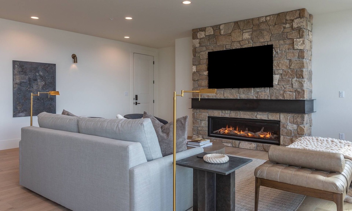 Driggs Condo | South Teton 2S | Modern Mountain Luxury Retreat