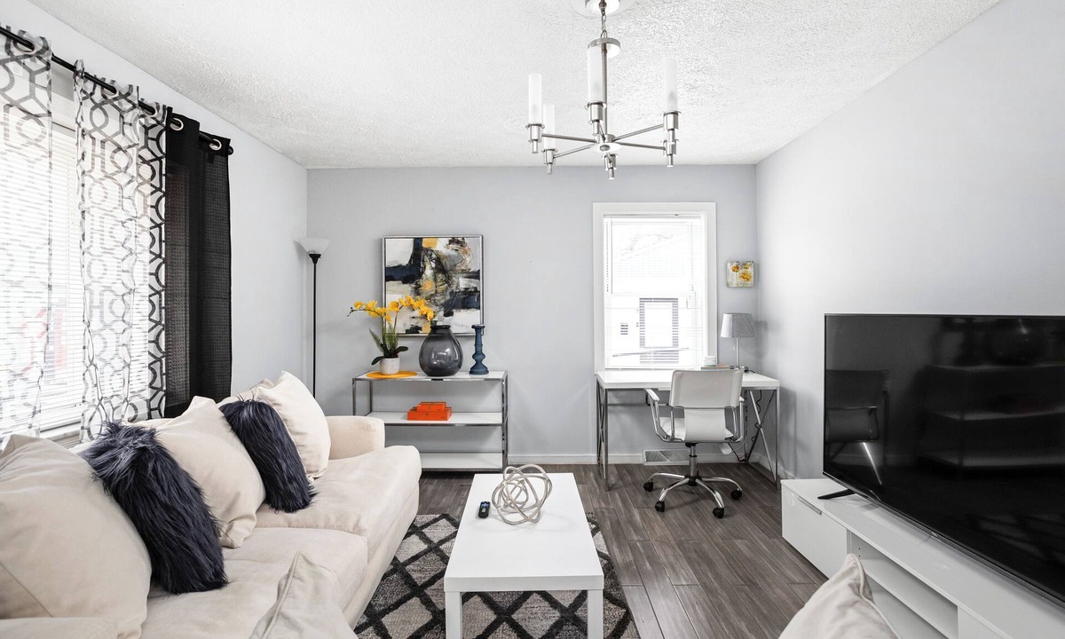 Mapleton/Fall Creek Apartment | Spacious 1-Bedroom Apt in The Heart of Indy!