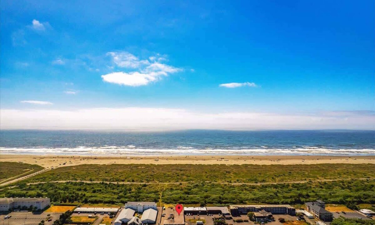 Ocean Shores Condo | Spacious 2BR Condo in Ocean Shores | Sleeps 6