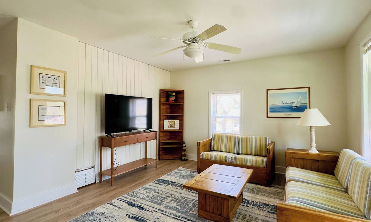 Saint Joseph Apartment | Spacious 3-bedroom apartment steps from the beach in St. Joseph