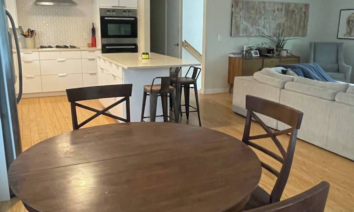 Woodstock House | Spacious 4-bedroom house with WiFi, AC in awesome Portland
