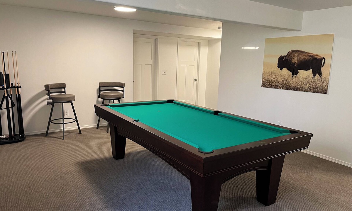 Bozeman House | Spacious 5-bedroom house in amazing Belgrade with WiFi