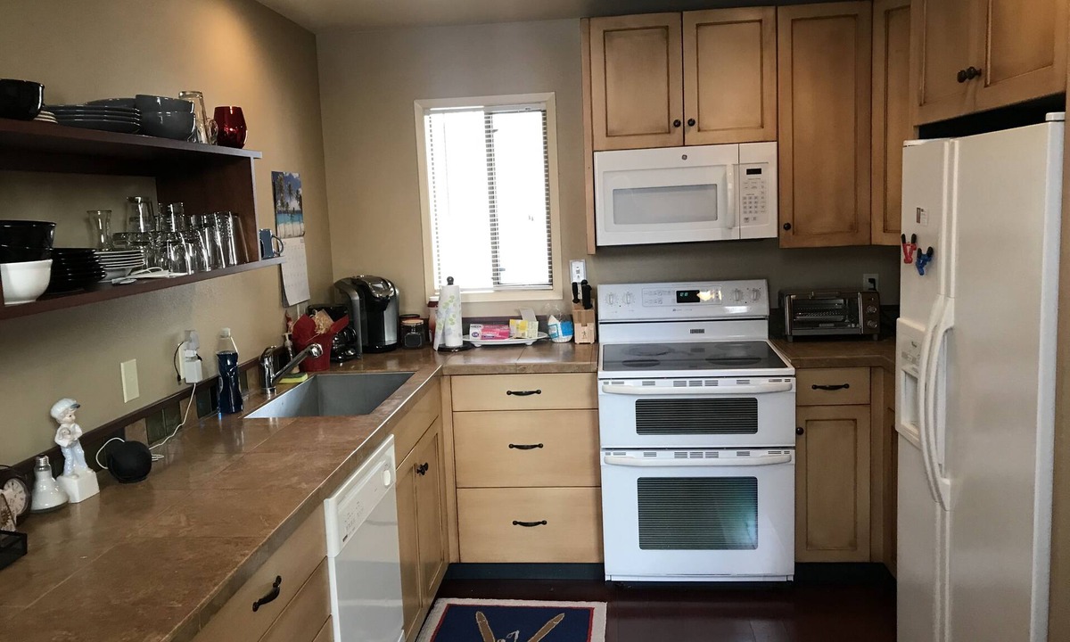 Elkhorn Village Condo | Spacious jthree bedroom two bath townhouse style condominium in Elkhorn Village